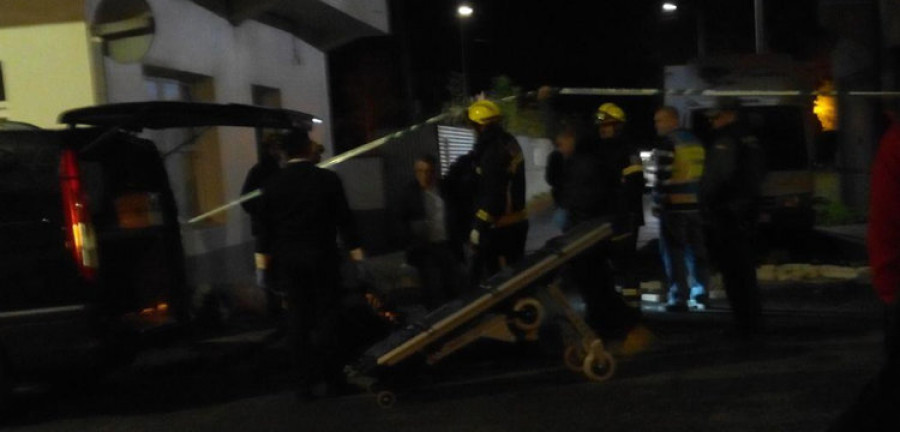 Fallece una joven de A Torre al desprenderse el balcón en el que estaba apoyada en Cedeira