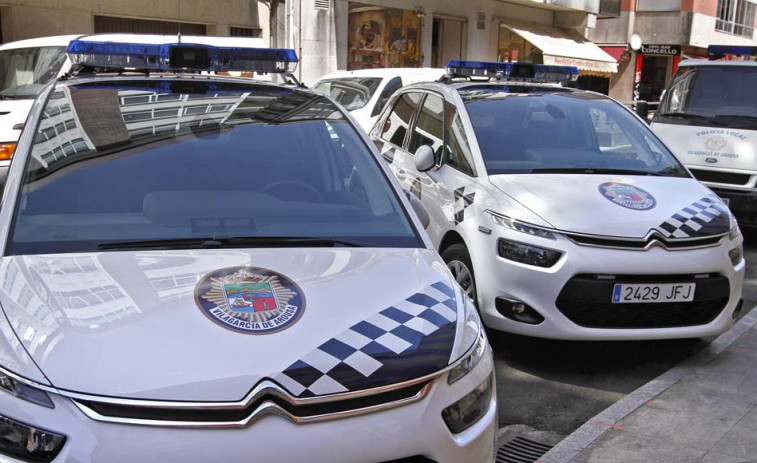 Olvida las llaves con el horno encendido y llama a la Policía Local