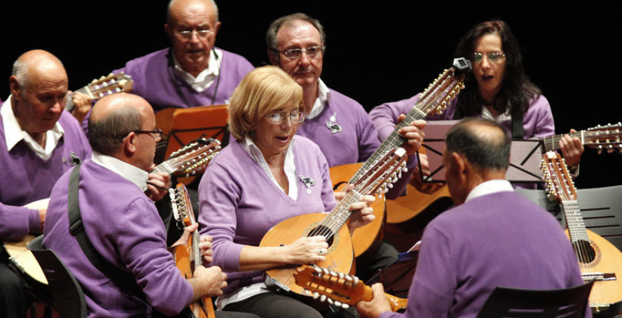 Afasal reúne a 40 músicos en una gala que recauda fondos para asistir a catorce familias