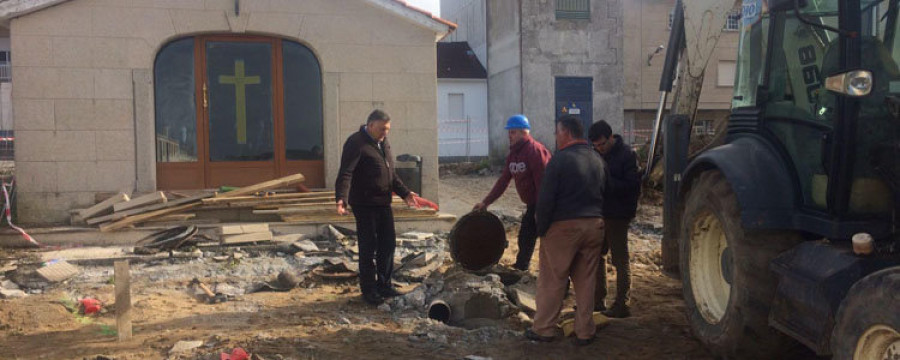 El Concello inicia las obras de acondicionamiento del entorno de la capilla de Baltar