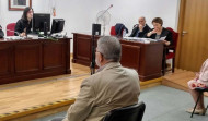 Laureano Oubiña y Carmen Avendaño dirimen demanda por injurias en el Juzgado de Vilagarcía