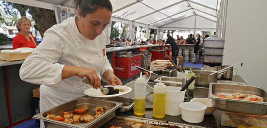 Vieira, oficios tradicionales y “gangas” del comercio llenan el fin de semana en Cambados