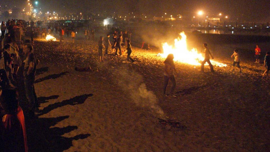 Sanxenxo limita a cinco playas la celebración de las hogueras de San Juan