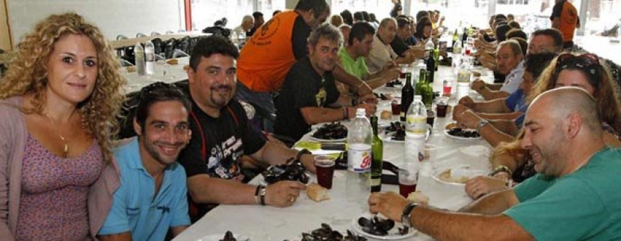 La concentración del Motoclub 36600 se despide con una comida en Fexdega