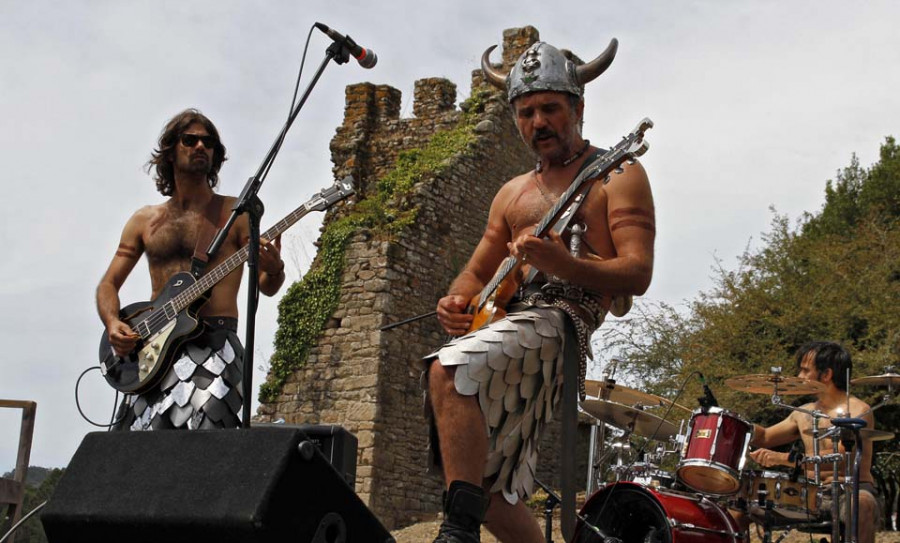 Morriña de desembarco en Catoira  y mucha alma vikinga