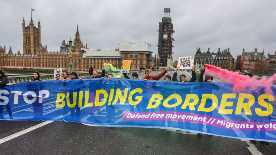 El Gobierno de 
May y el Banco de Inglaterra prevén un caos económico con un Brexit sin acuerdo