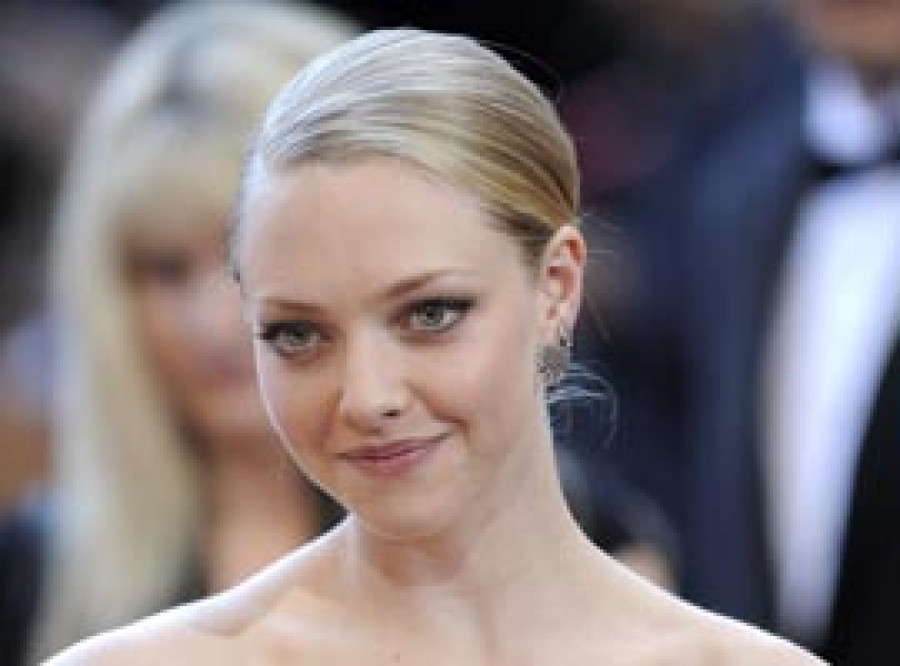 La actriz Amanda Seyfried es la imagen de la nueva fragancia de Givaenchy