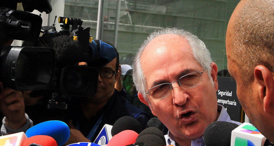 El opositor Antonio Ledezma huye  de Venezuela y pone rumbo a España