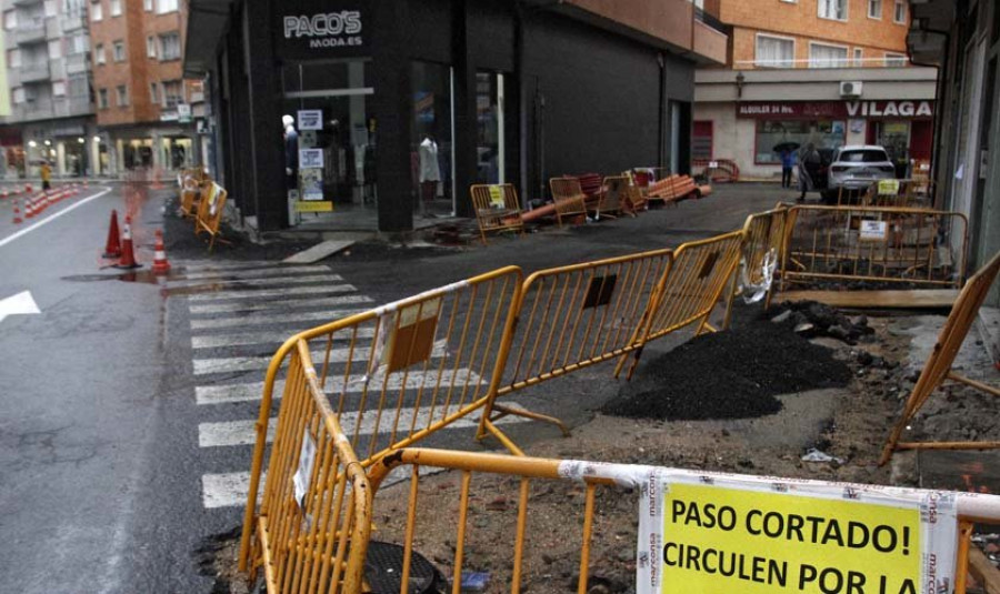 Vecinos de Alejandro Cerecedo critican la falta de seguridad 
de las obras para los peatones