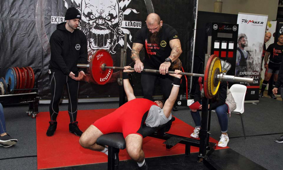 Ubican “in extremis” la prueba de powerlifting “Mares de Arousa” en el Colegio Salesianos