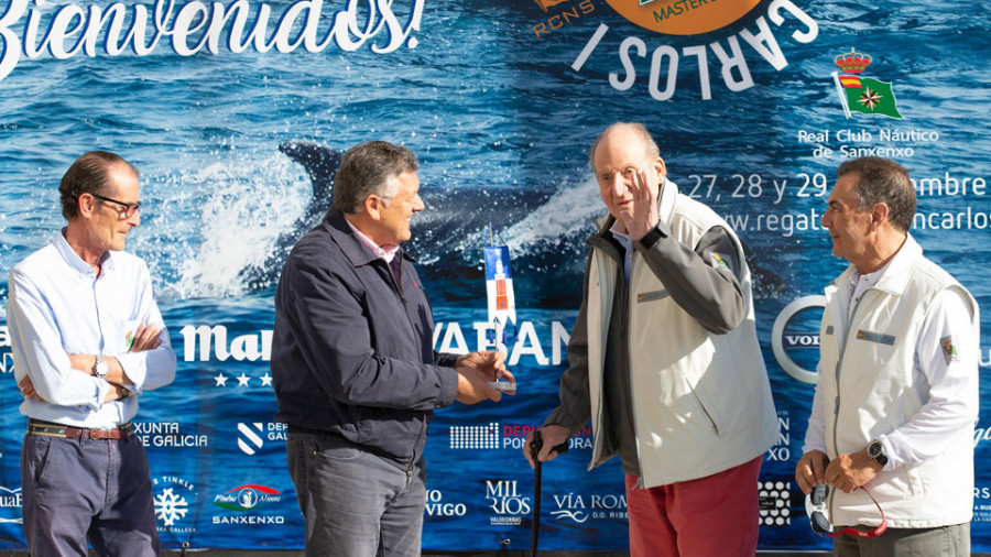 Don Juan Carlos disfruta ya de 
la regata que lleva su nombre
