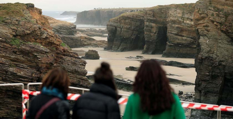 As Catedrais se reabre hoy al público tras la muerte de una turista el sábado