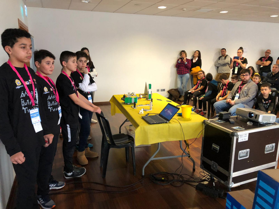 El equipo Robot City Pobra logra el premio Robotix a las jóvenes promesas en el First Lego League