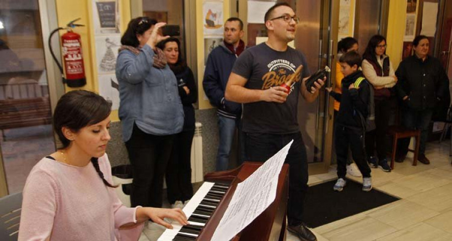 Alumnos y profesores de la Escola y el Conservatorio celebran el Día de la Paz