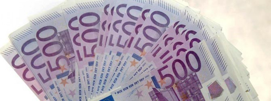 Piden más de 3 años de cárcel a la acusada  de comprar billetes  falsos al hijo de Vioque