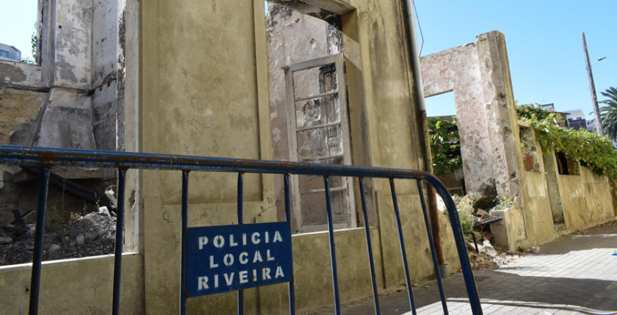 Alertan sobre la inseguridad e insalubridad en la Rúa Alexandre Bóveda, en Ribeira