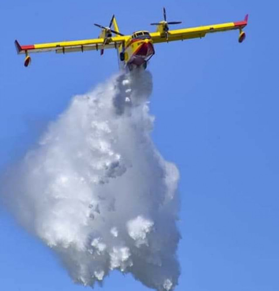 Logran extinguir el incendio de A Curota 34 horas después de haberse declarado