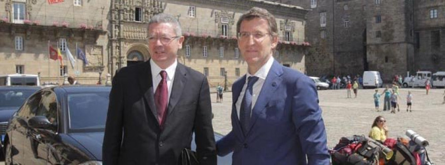 Gallardón rectifica y deja que Ferrol,  Santiago y Vigo sean sedes judiciales