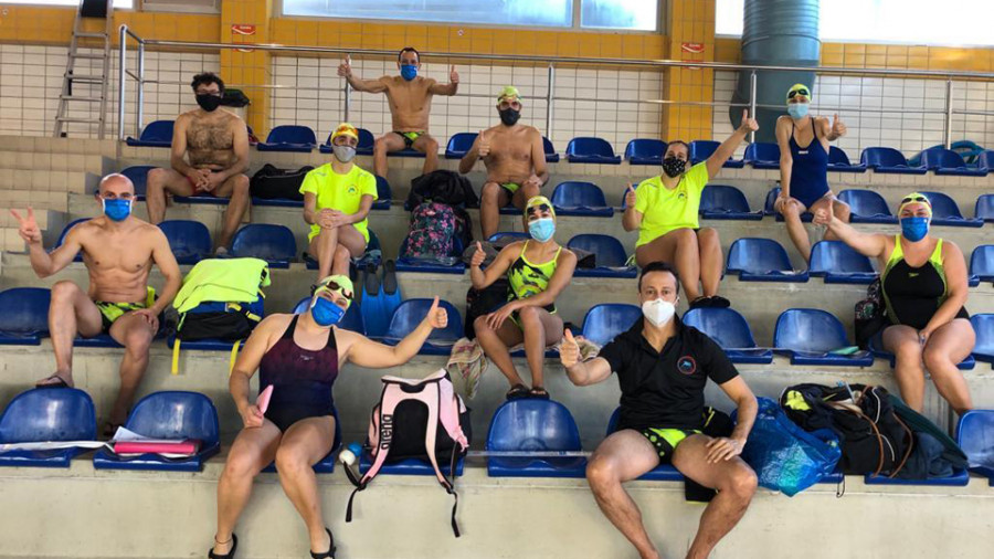 El Club Salvamento de Vilagarcía muestra su nivel en el inicio de la competición