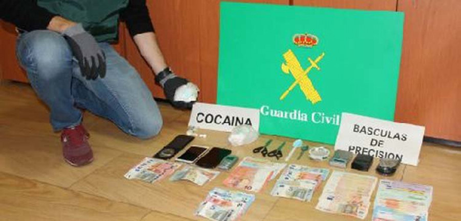 RIANXO - Los detenidos en la redada antidroga vendían en torno a un kilo y medio de cocaína al mes