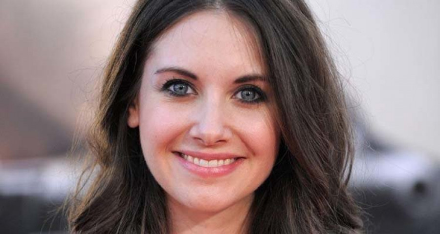 Dave Franco y Alison Brie 
contraen matrimonio en secreto