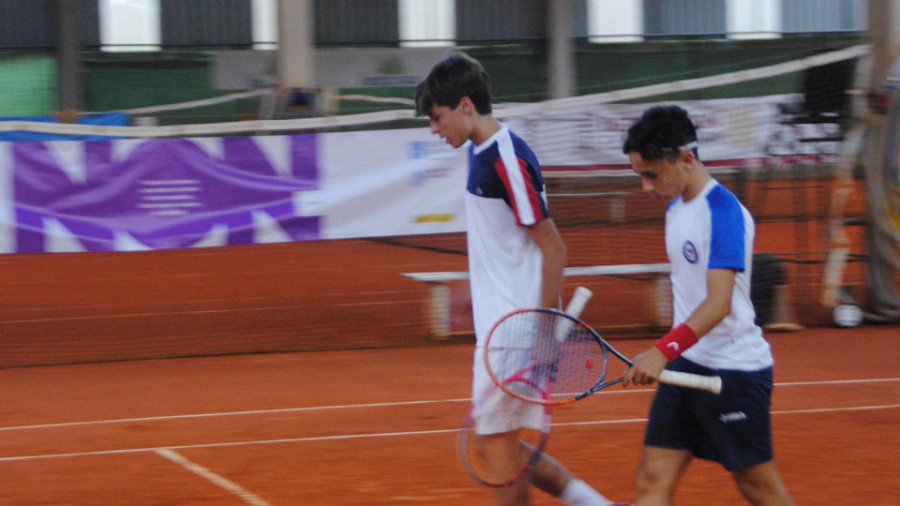 Iago Domínguez accede  a semifinales en Sanxenxo