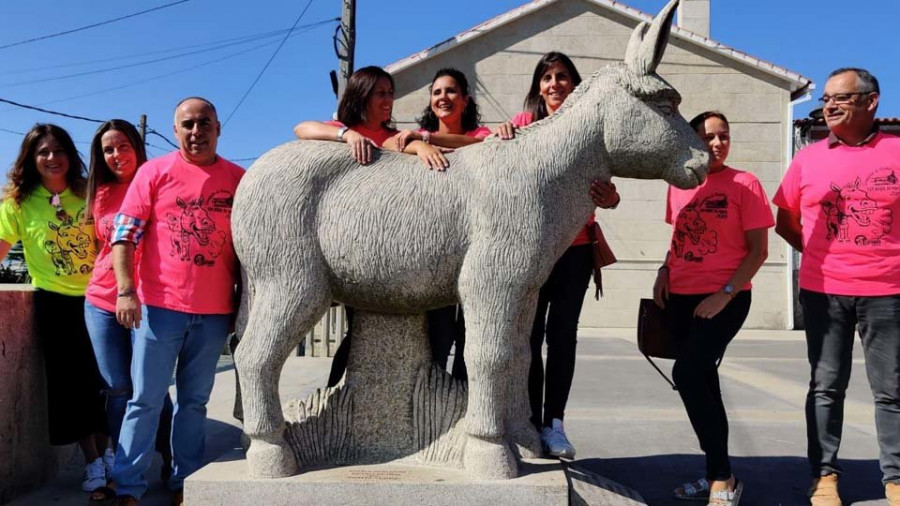 Los 120 años de la carrera de burras traerán un premio de disfraces, fuegos y nuevos juegos