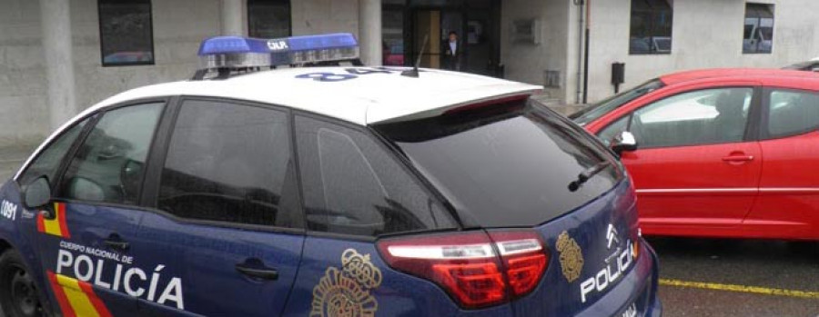 RIVEIRA - Un policía nacional suplirá desde esta semana a un compañero de baja en la vigilancia de los juzgados