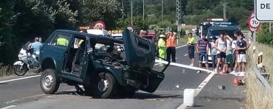 Un brutal accidente en Caldas se salda con una mujer fallecida y una niña muy grave