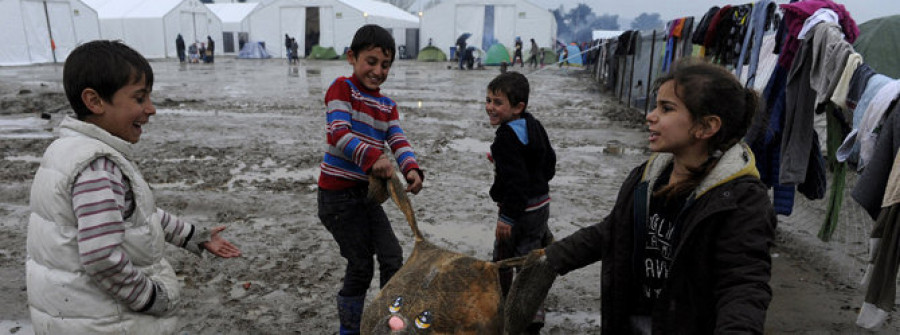 Save the Children denuncia la devolución de niños “tiritando  y desorientados”