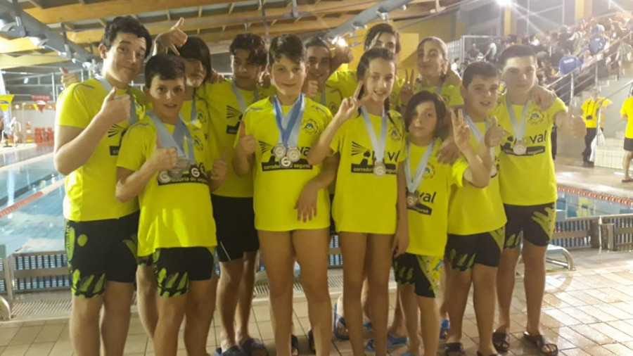 El Natación Vilagarcía hace historia y amplía su techo