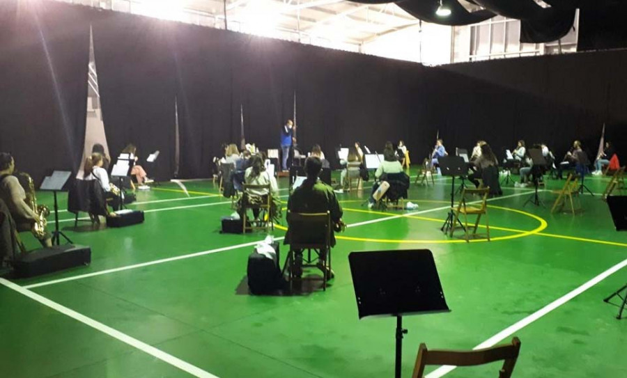 Meaño habilita el pabellón de Xil para que la Banda pueda ensayar en tiempos de Covid