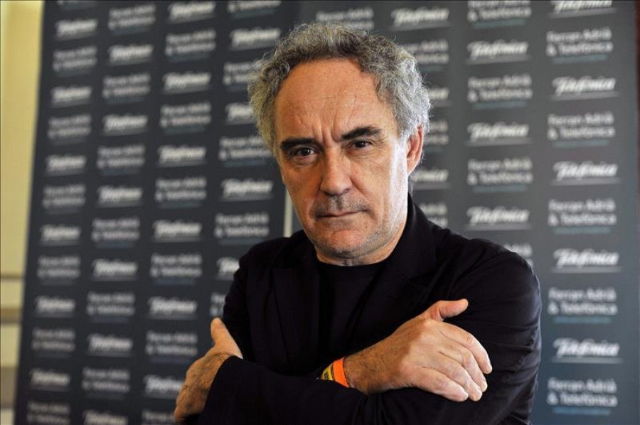 Ferran Adrià participa en un foro de innovación y tecnología digital de Uruguay