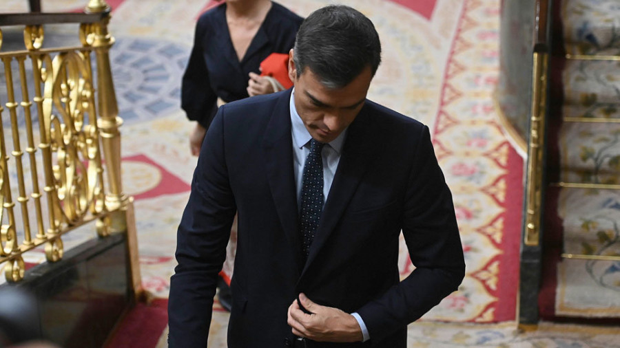 Pedro Sánchez explota el papel de víctima para apelar al votante enfadado