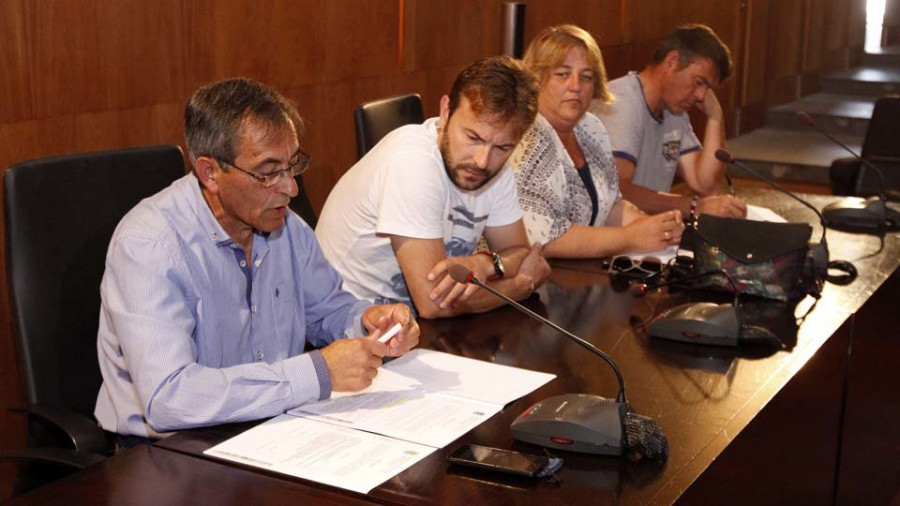 El PSOE de A Illa crea un gobierno de continuidad y cede al BNG uno de sus representantes en  la Mancomunidade