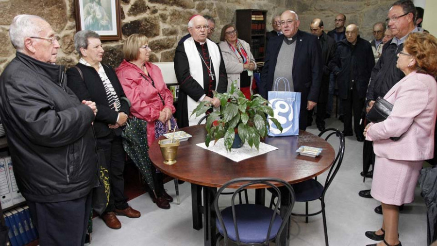 Barrio inaugura la nueva sede de Cáritas  en Carril como “un lugar para la esperanza”