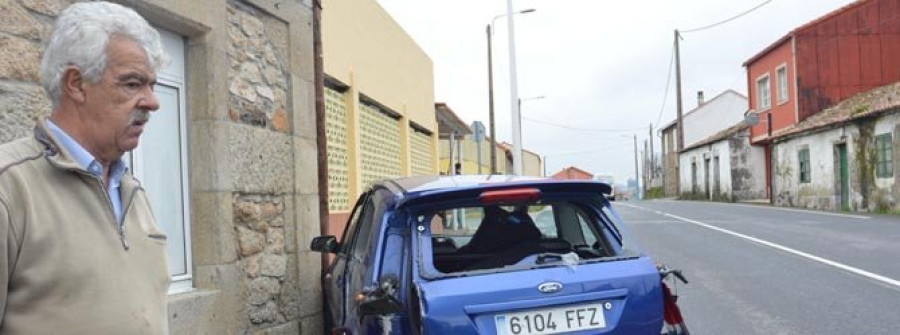 A POBRA - El último accidente de tráfico reabre la necesidad de medidas de seguridad en la AC-305 a su paso por O Campiño