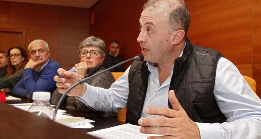 Agís recurre a la justicia tras la negativa del Concello a integrarlo en el grupo mixto