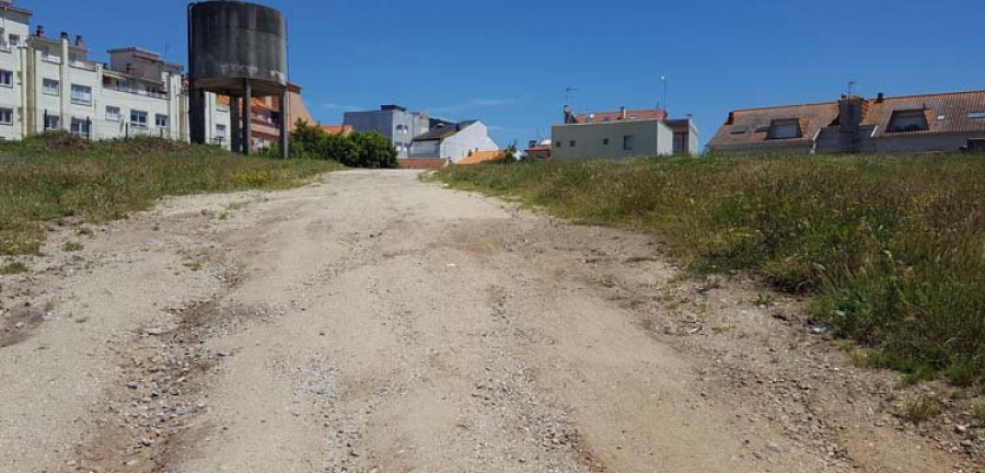 El gobierno sanxenxino trabaja para dotar a Portonovo de dos bolsas de aparcamiento