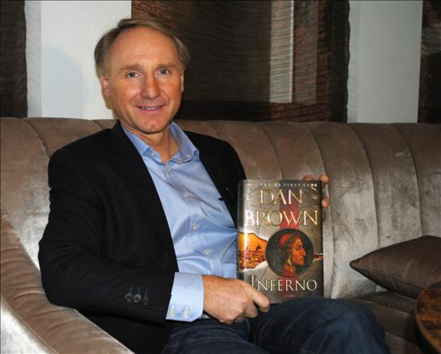 Dan Brown se confesó "fascinado" por lo hispano "a ambos lados del Atlántico"