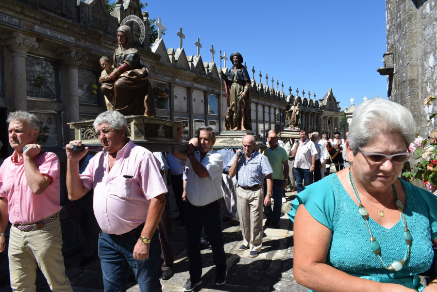 Asados celebró ayer su segundo día de festejos que estuvo dedicado a la Virgen del Carmen