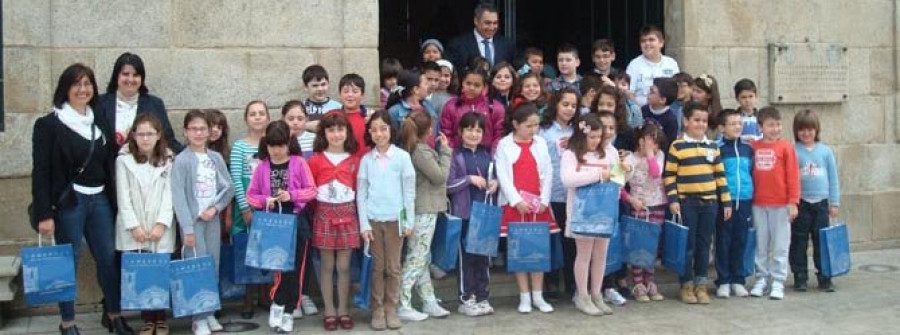 CAMBADOS-Educación invertirá 60.000 euros en reformar el patio exterior del Magariños