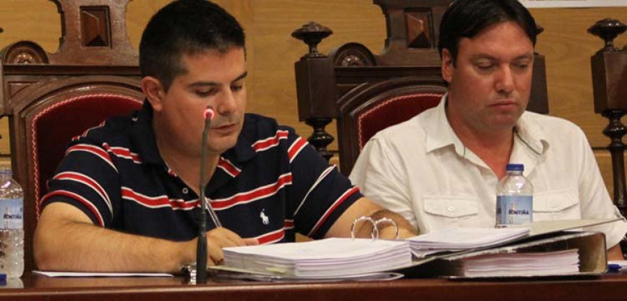 Charlín se reafirma en la denuncia de “carretaxe” y el cuatripartito cierra la puerta a su dimisión