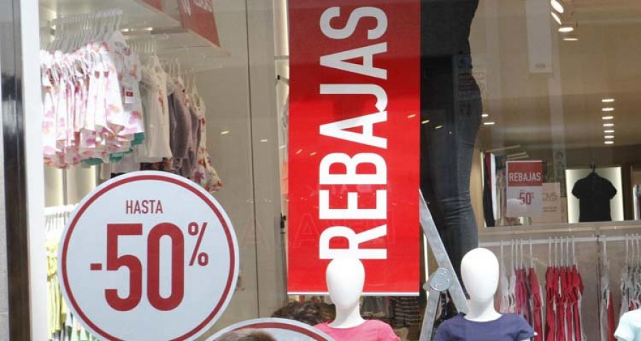 La mayor parte del comercio local abrirá el domingo para iniciar la campaña de rebajas