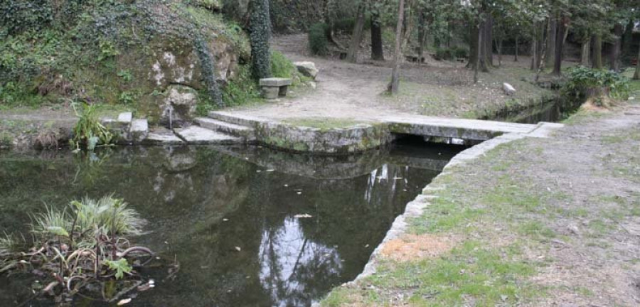 La adjudicataria empieza a reparar el estanque del parque Valdés Bermejo