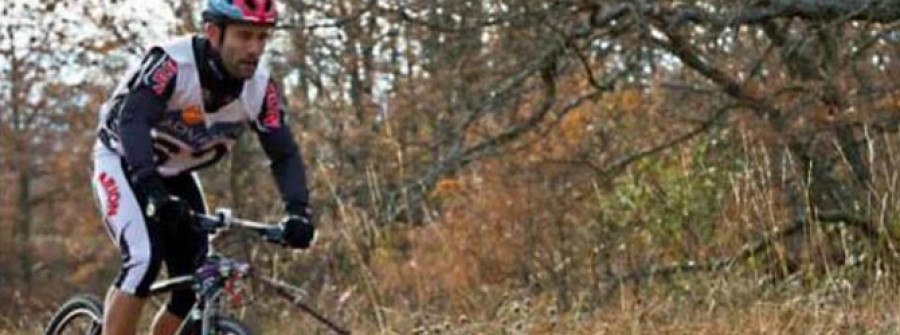 O GROVE-Llega a O Grove la moda de correr con un perro con el I Mushing Monte Central da Toxa