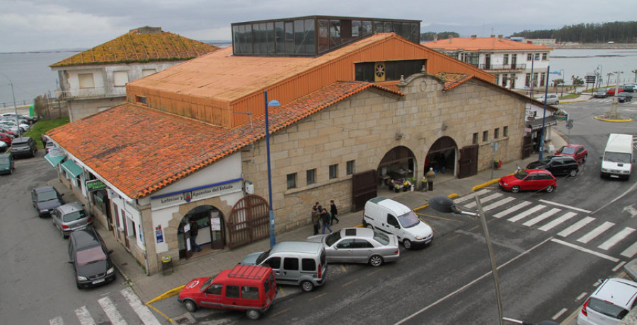 El Concello espera autorización de la Diputación para cambiar el destino de la partida de la plaza