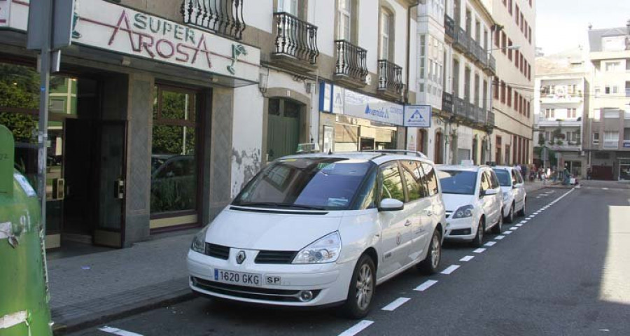 Los taxistas se quejan de que la peatonalización encarece el trayecto