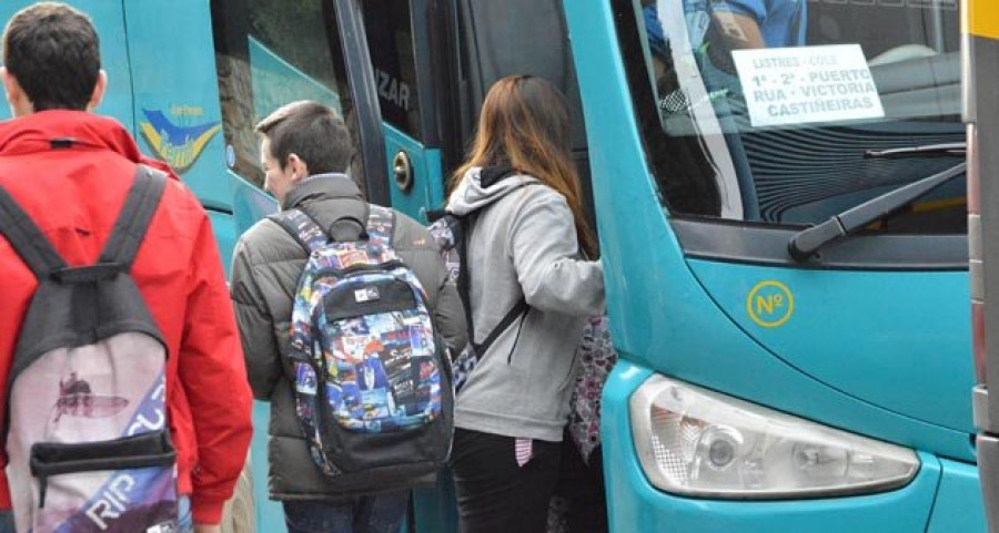 RIVEIRA - La petición de la aguiñense para que su hija con escasa visión coja el bus escolar sin problemas recibe apoyos