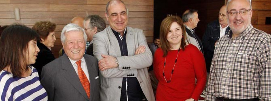 Los socialistas rinden honores a José Recuna, primer alcalde de la democracia en Vilagarcía